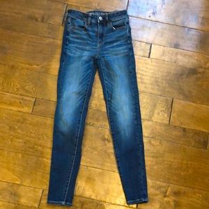 American Eagle Hi-Rise Jegging